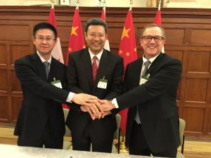 From left to right: Huagang Li, Vice president, Shanghai Electric, Qian Zhimin, President, China National Nuclear Corporation, Sandy Taylor, President, Power, SNC-Lavalin (CNW Group/SNC-Lavalin)